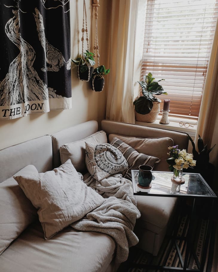 275 Square Feet Studio Apartment Decor Ideas Apartment Therapy